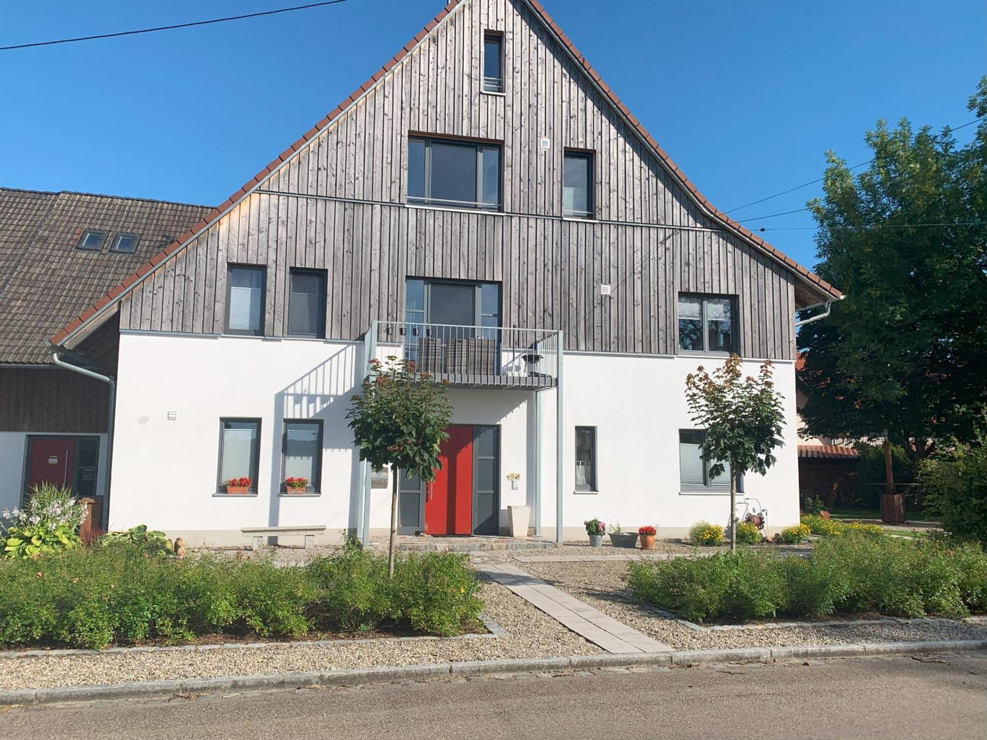 Fe Wo Brunnen - 120 Qm - Ruhige Lage - Viel Natur- Komfortabel - Grosser Balkon Und Garten Memmingen Zewnętrze zdjęcie