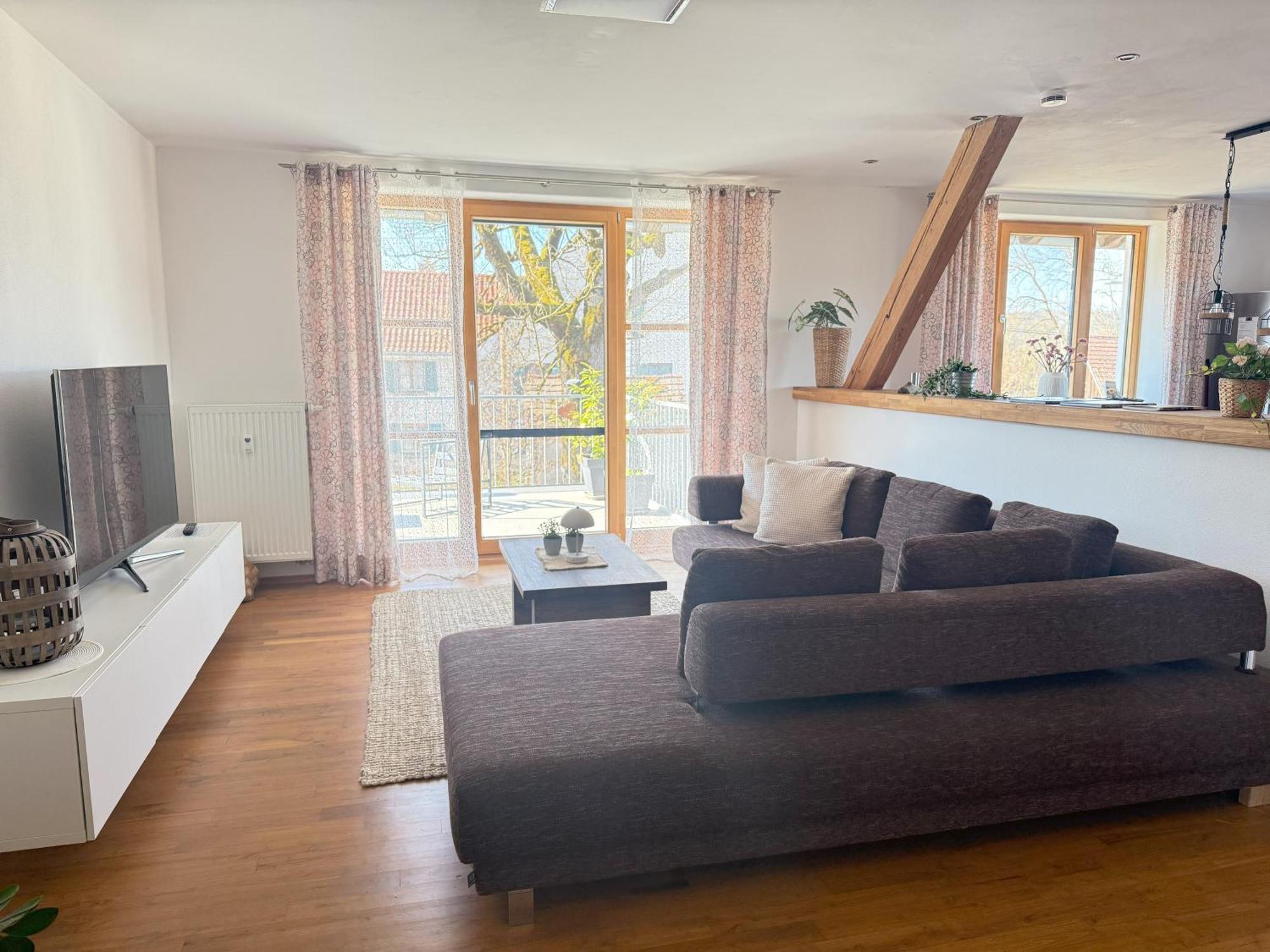 Fe Wo Brunnen - 120 Qm - Ruhige Lage - Viel Natur- Komfortabel - Grosser Balkon Und Garten Memmingen Zewnętrze zdjęcie