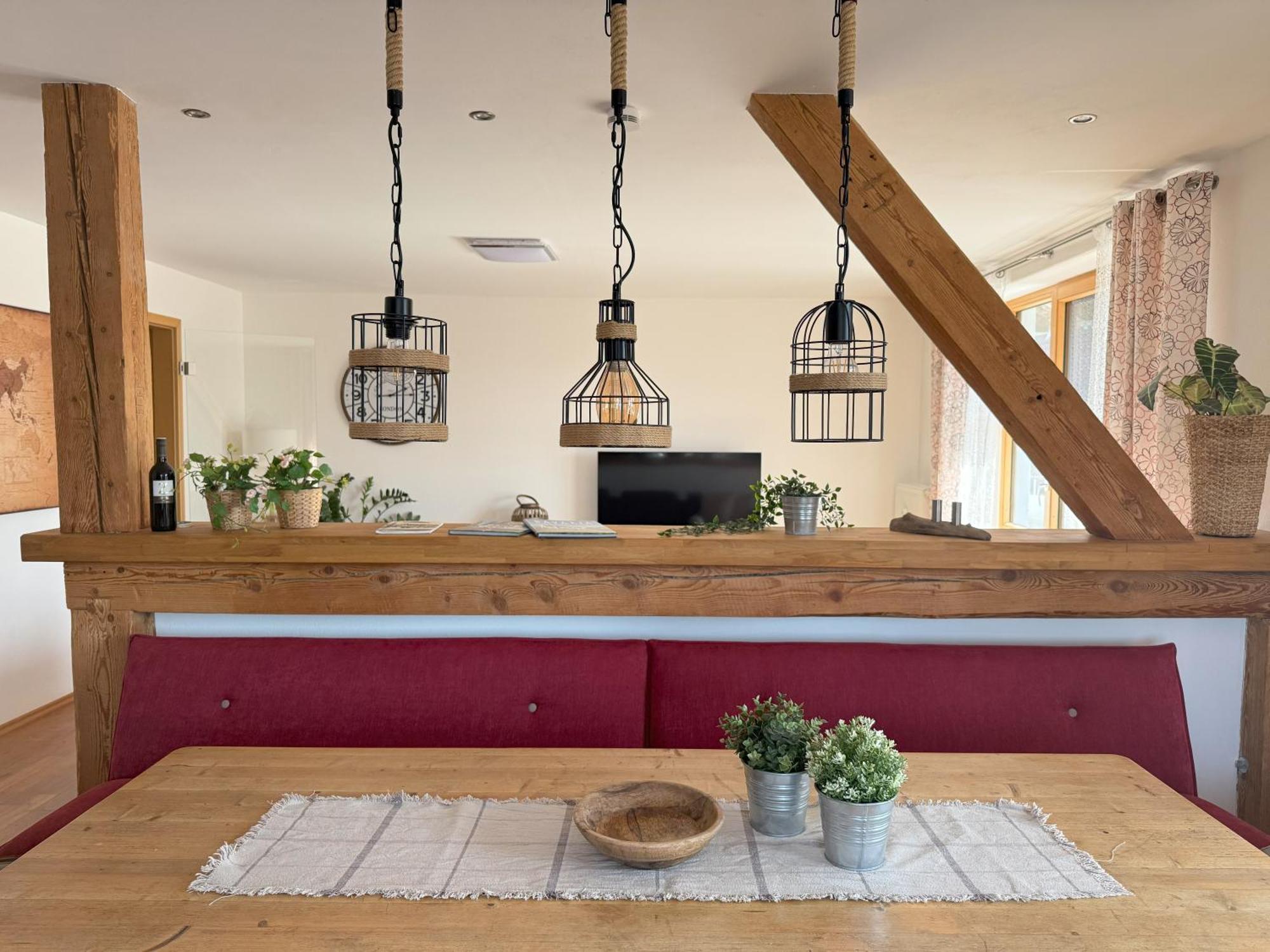 Fe Wo Brunnen - 120 Qm - Ruhige Lage - Viel Natur- Komfortabel - Grosser Balkon Und Garten Memmingen Zewnętrze zdjęcie